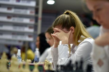 Les femmes trans exclues des compétitions d’échecs