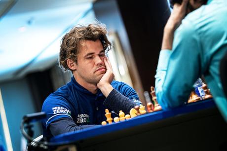 La coupe du monde d'échecs avec Magnus Carlsen