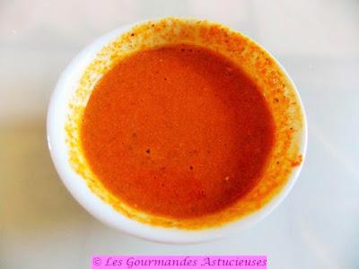 Lentilles et quinoa épicés dans une feuille de bourrache (Vegan)