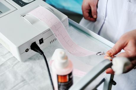 L’infection par le SARS-CoV-2 peut aussi déclencher, notamment en cas de précédent, une « nouvelle » hypertension artérielle (HTA) (Visuel Adobe Stock 139996162) L’infection par le SARS-CoV-2 peut aussi déclencher, notamment en cas de précédent, une « nouvelle » hypertension artérielle (HTA) (Visuel Adobe Stock 139996162)