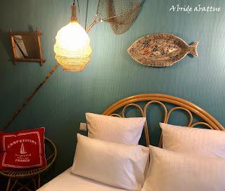 Nicolas Cribier, le patron collectionneur de l'Hôtel Auberge des Remparts à Laval (53) Nicolas Cribier, le patron collectionneur de l'Hôtel Auberge des Remparts à Laval (53)