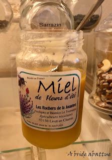 Nicolas Cribier, le patron collectionneur de l'Hôtel Auberge des Remparts à Laval (53)