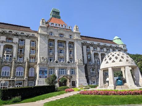 Budapest —  Gellert  Hotel & Spa — 27 pics / 27 Bilder / 27 photos