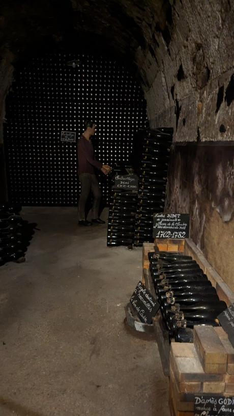 Un voyage dans le temps : Visite privée des caves du champagne de Castellane