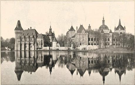 Budapest — L'Exposition Millénaire Hongroise de  1896 — 17  photos du Château de l'Exposition Historique