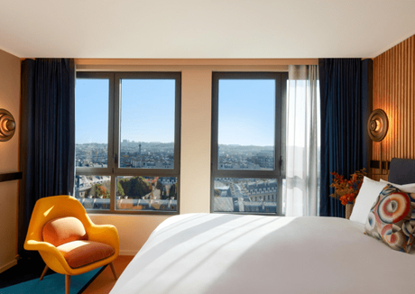 Trois hotels avec rooftops incontournables à Paris pour l’été !