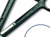 aiguille dans l'estomac pendant